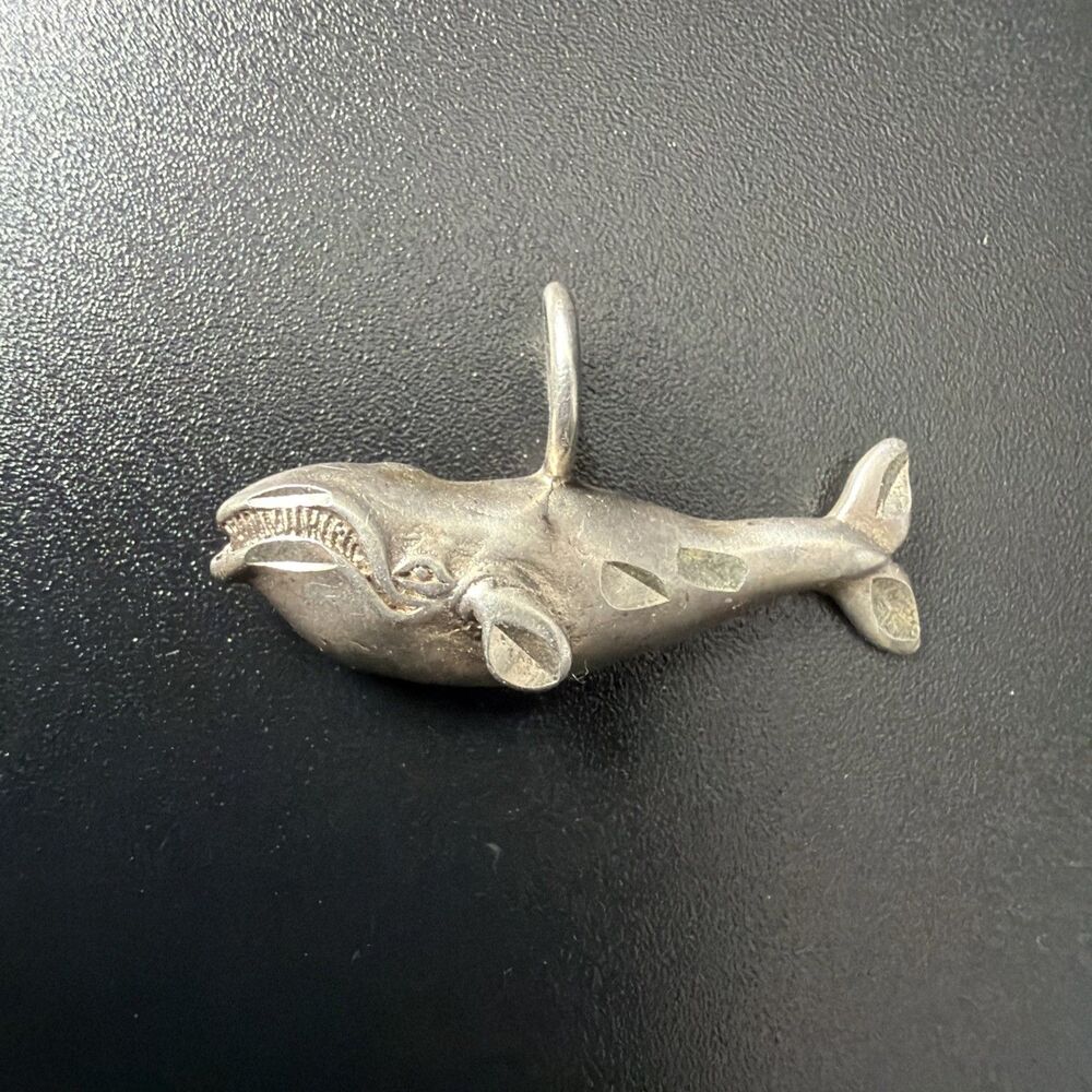 Vintage Whale Sterling Silver Charm Pendant 925 Diamond Cut 1.2g